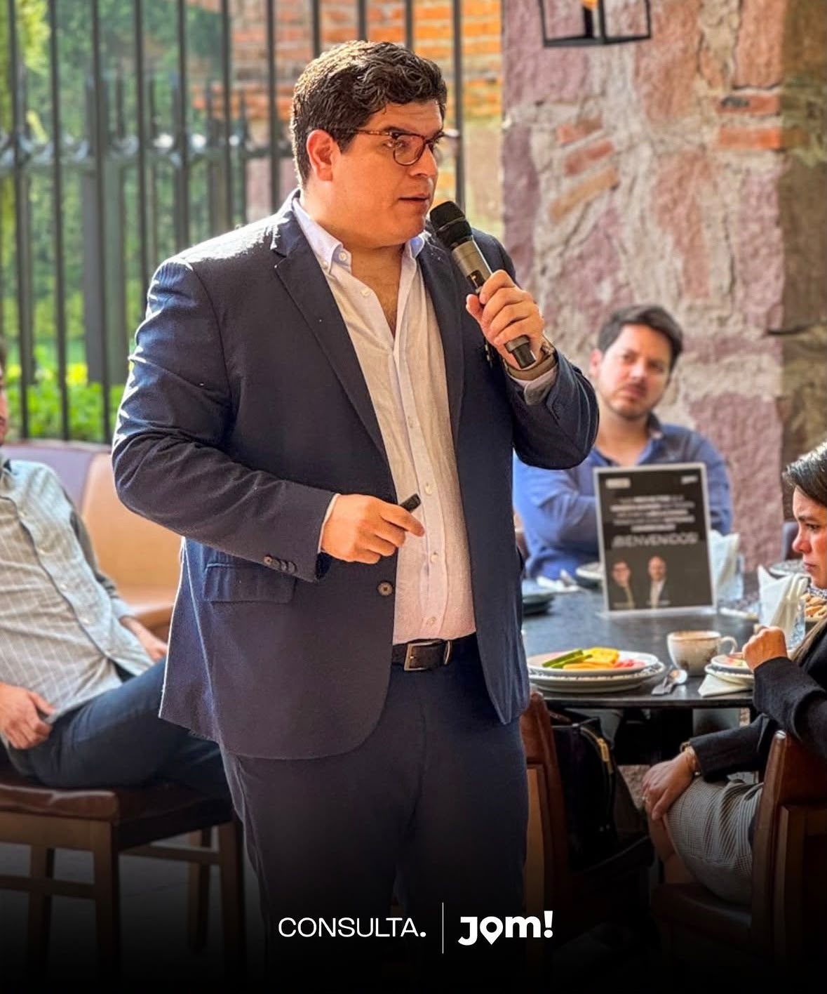 Ponencia en Desayuno Consulta de Jom!